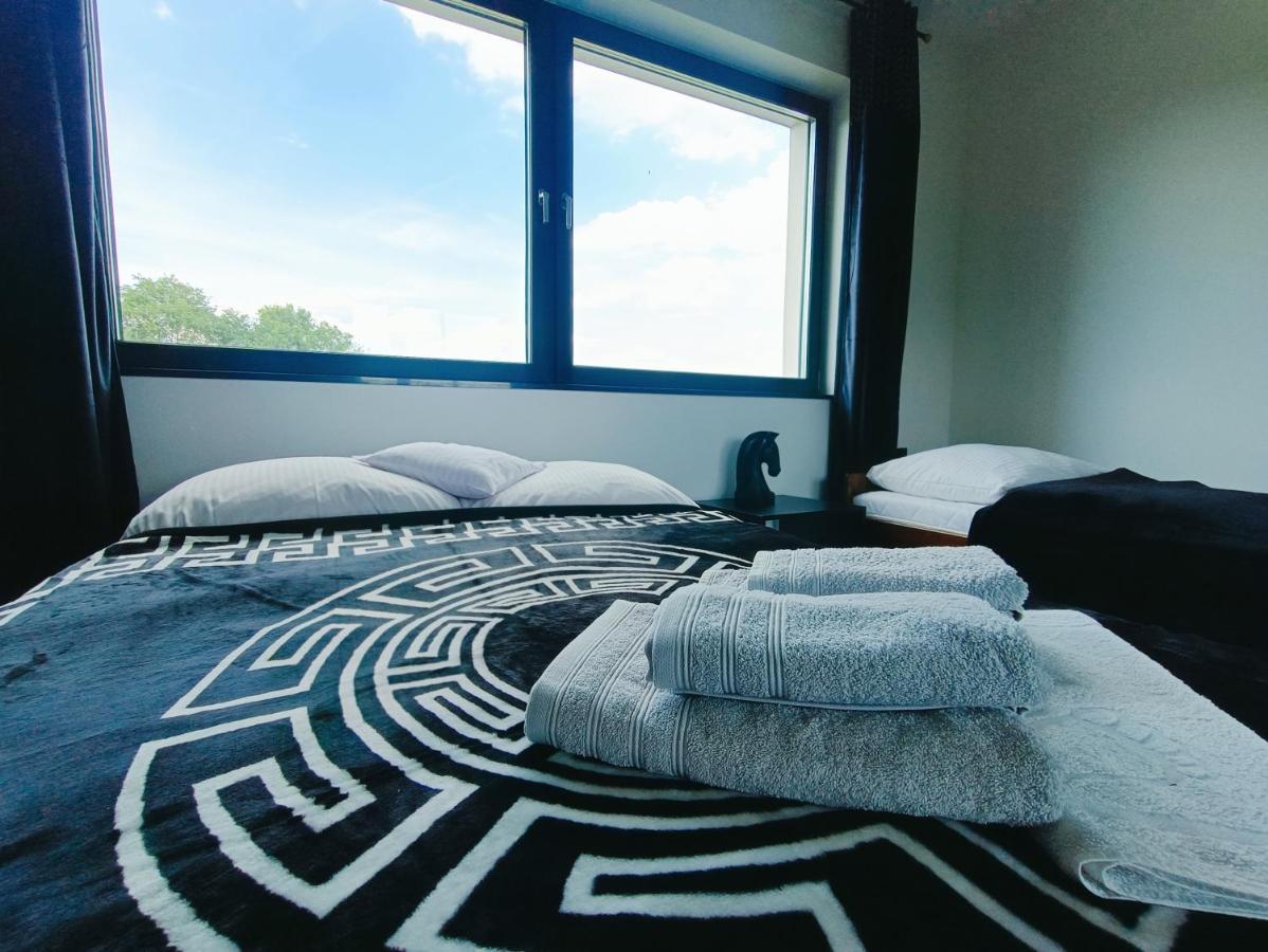 Modern Rancho - Apartamenty Nad Rzeka, Przy Stadninie Koni Kruszyna  エクステリア 写真