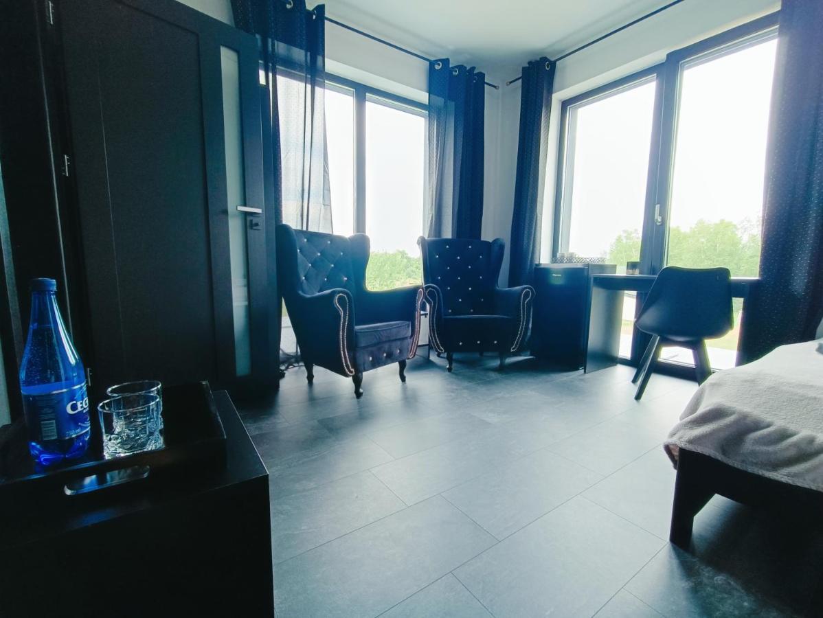 Modern Rancho - Apartamenty Nad Rzeka, Przy Stadninie Koni Kruszyna  エクステリア 写真