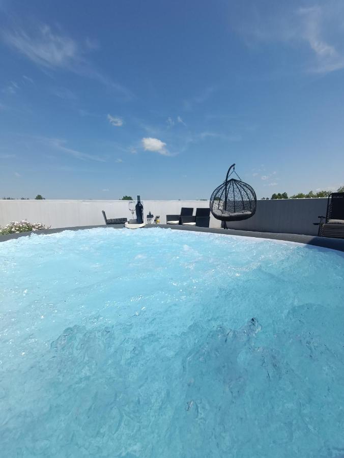 Modern Rancho - Apartamenty Nad Rzeka, Przy Stadninie Koni Kruszyna  エクステリア 写真